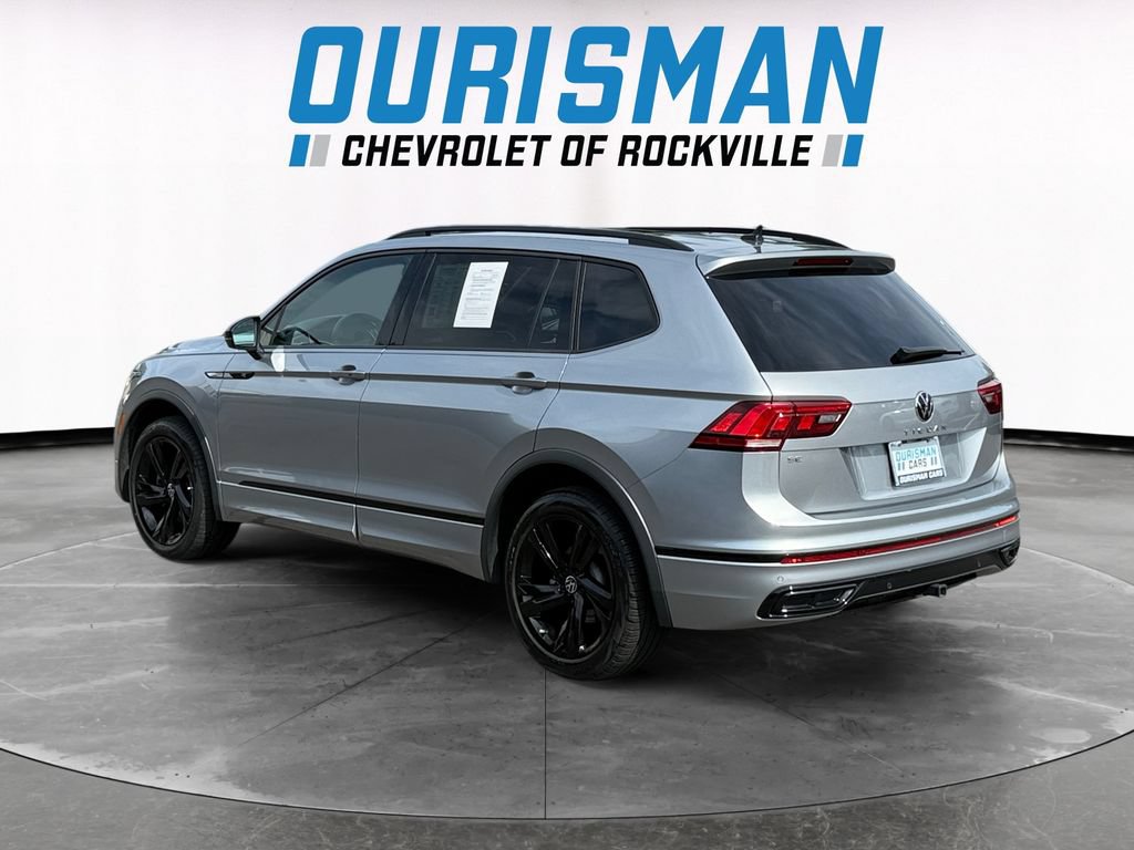 Used 2023 Volkswagen Tiguan SE R-Line FWD image 4