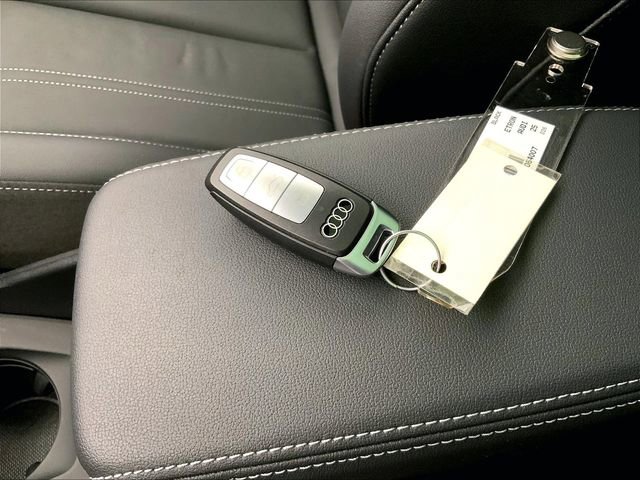 Certified 2025 Audi Q4 e-tron Premium Plus w/ Premium Plus image 20