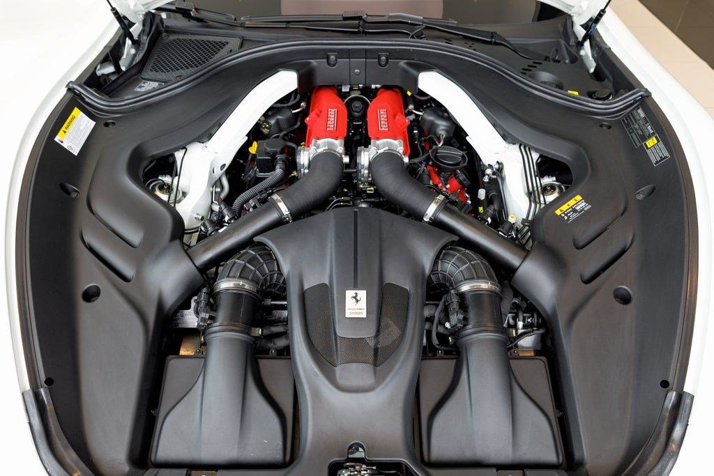 Used 2025 Ferrari Roma Spider image 46