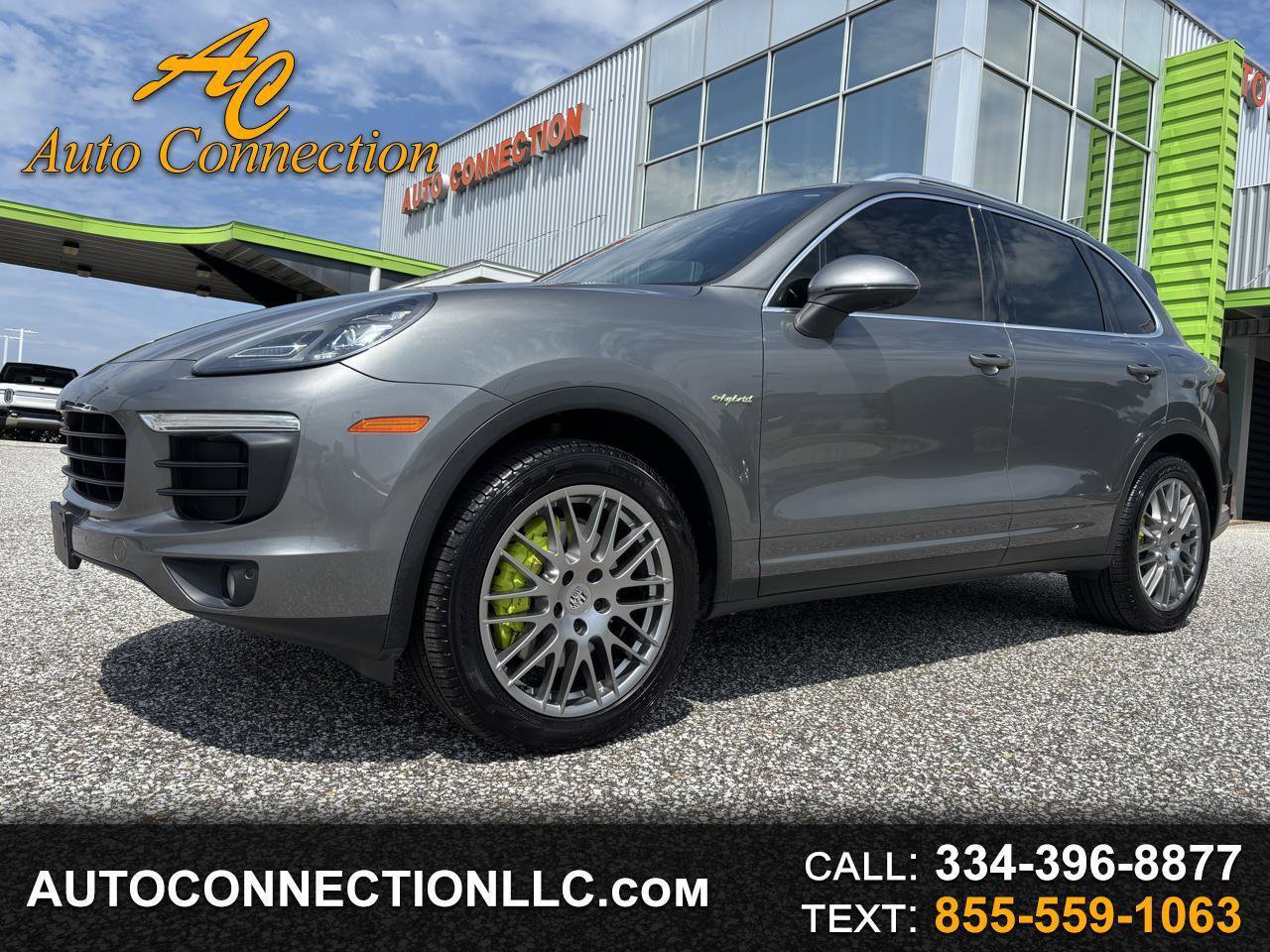 Used 2018 Porsche Cayenne S w/ Premium Package Plus AWD/4WD image 1