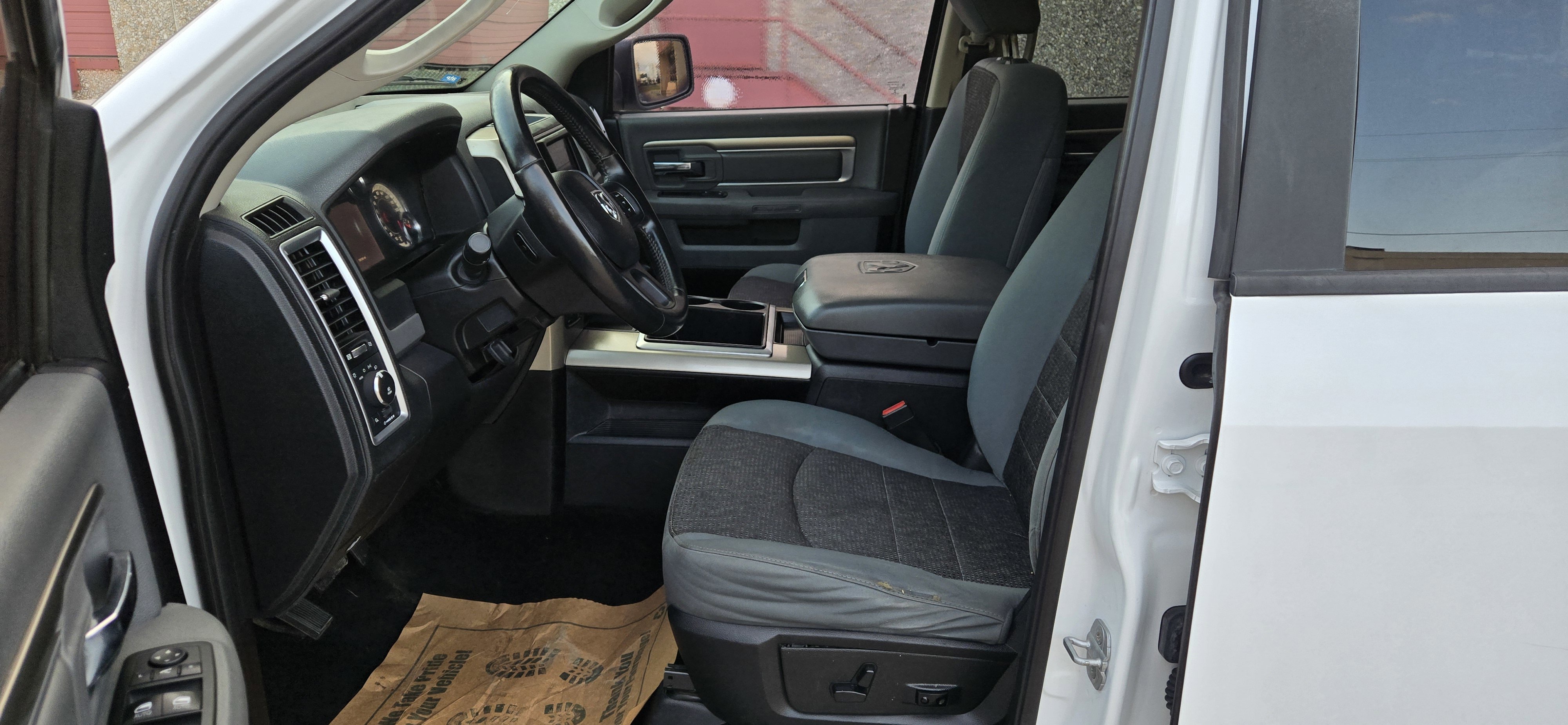 Used 2014 RAM 1500 Lone Star image 15