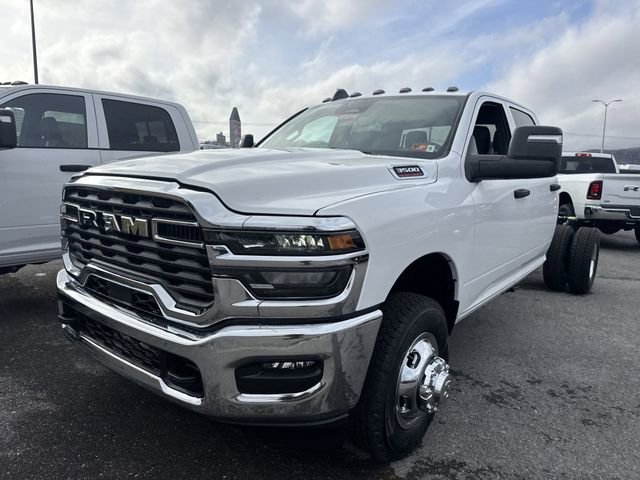 New 2026 RAM 3500 Tradesman w/ Chrome Appearance Group A image 1