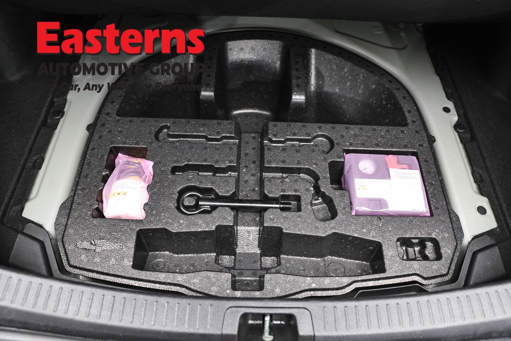 Used 2021 Toyota Corolla LE w/ Carpet Mat Package (TMS) image 22