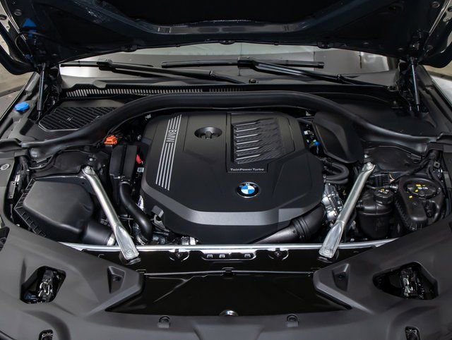 Used 2026 BMW 840i xDrive AWD/4WD image 5