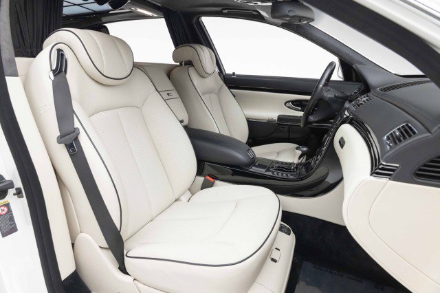 Used 2009 Maybach 62 S RWD image 4