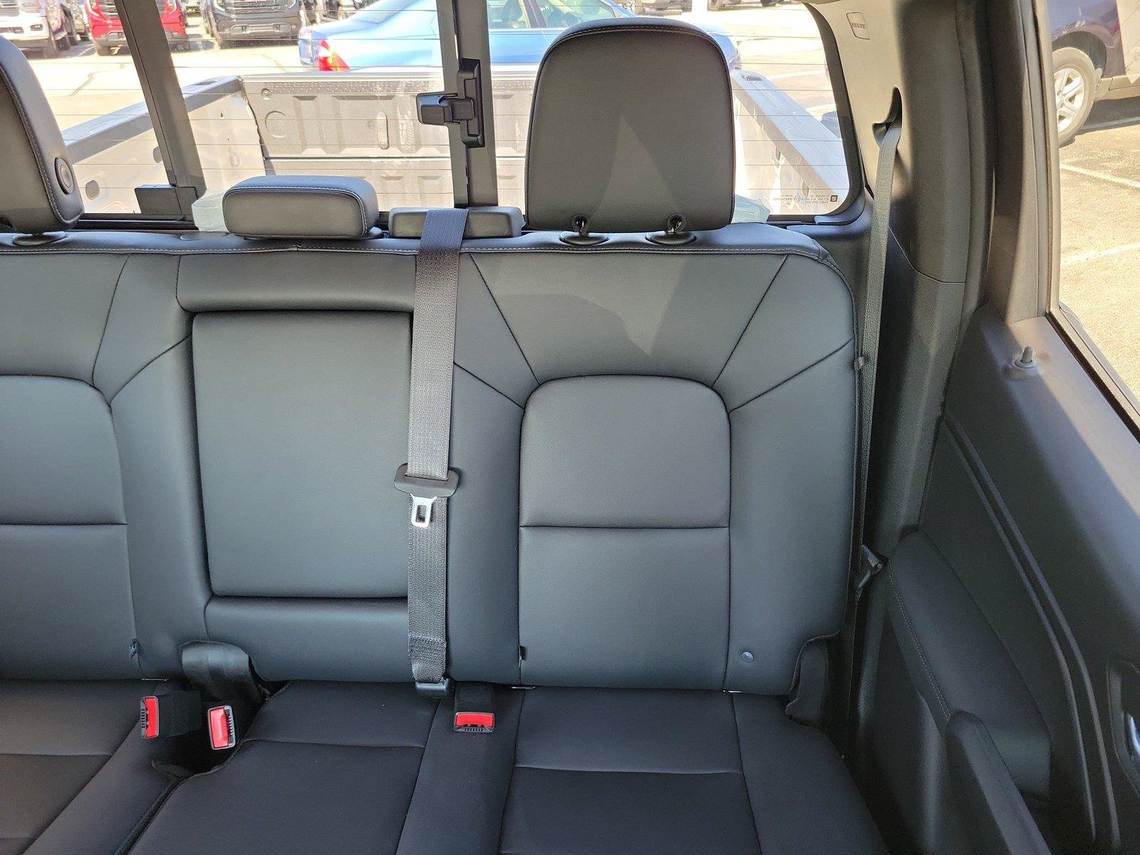 New 2026 GMC Canyon Elevation w/ Convenience Package AWD/4WD image 14