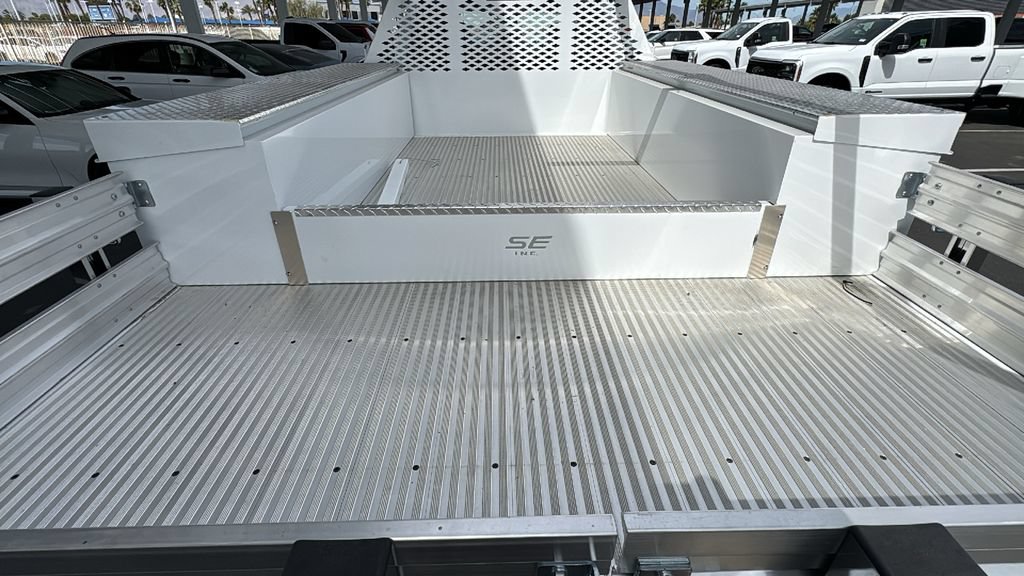 New 2024 Ford F450 XL w/ XL Chrome Package RWD image 15