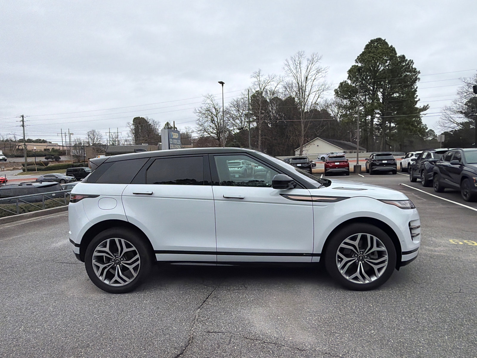 Used 2020 Land Rover Range Rover Evoque First Edition image 4