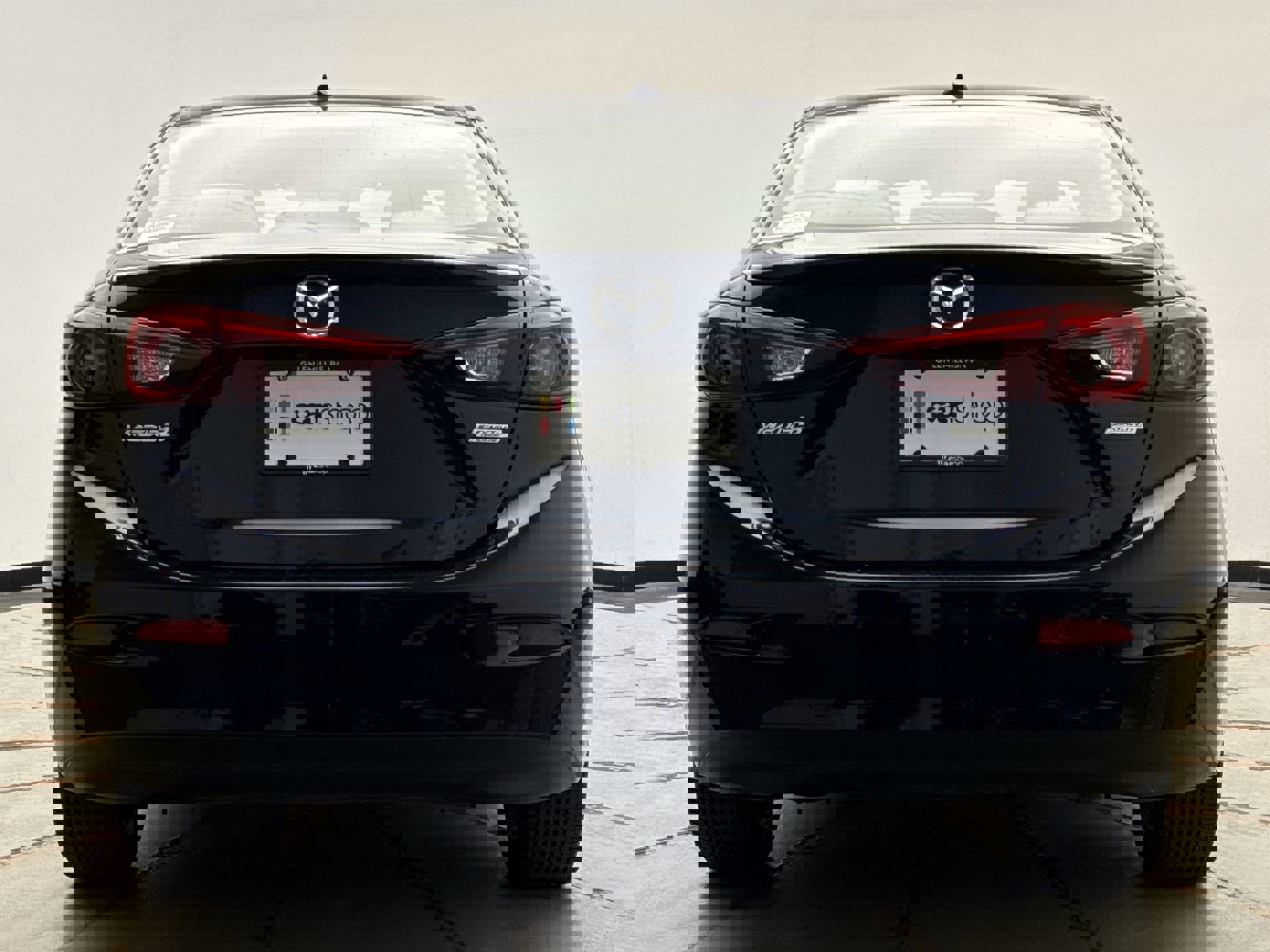 Used 2016 MAZDA MAZDA3 s Grand Touring image 4