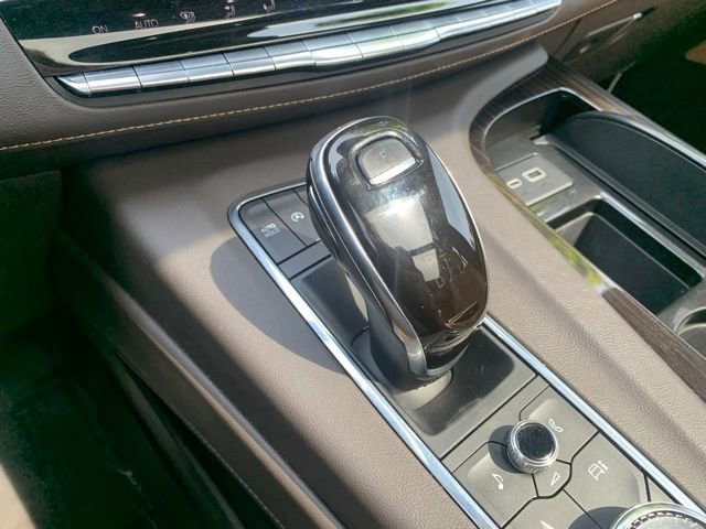Used 2021 Cadillac Escalade Premium Luxury w/ Driver Assist Tech Package AWD/4WD image 25