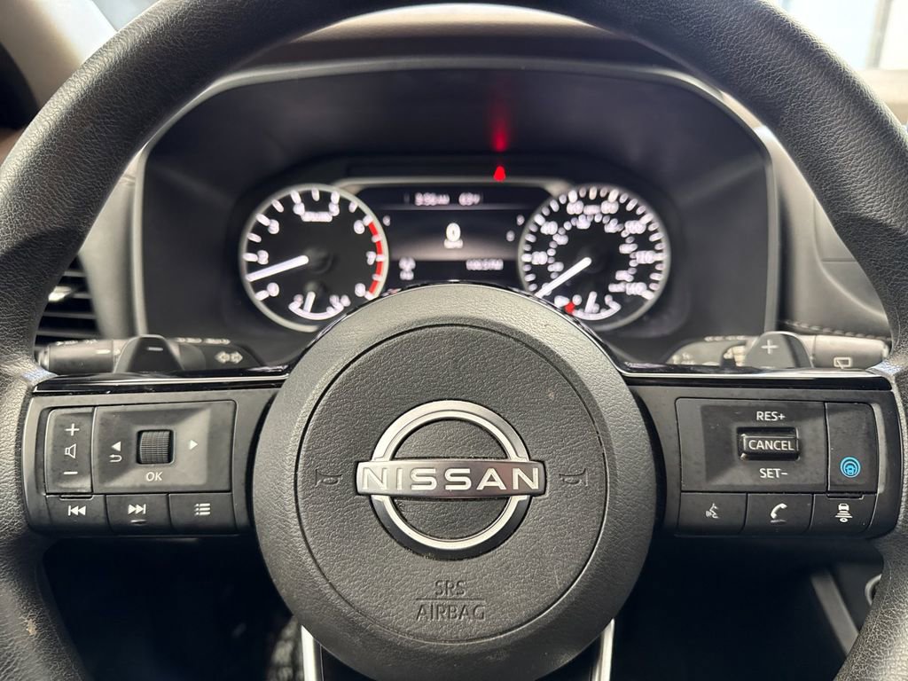 Used 2023 Nissan Rogue SV image 22