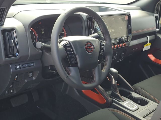 New 2026 Nissan Frontier PRO-4X w/ Pro-4x Convenience Package image 10