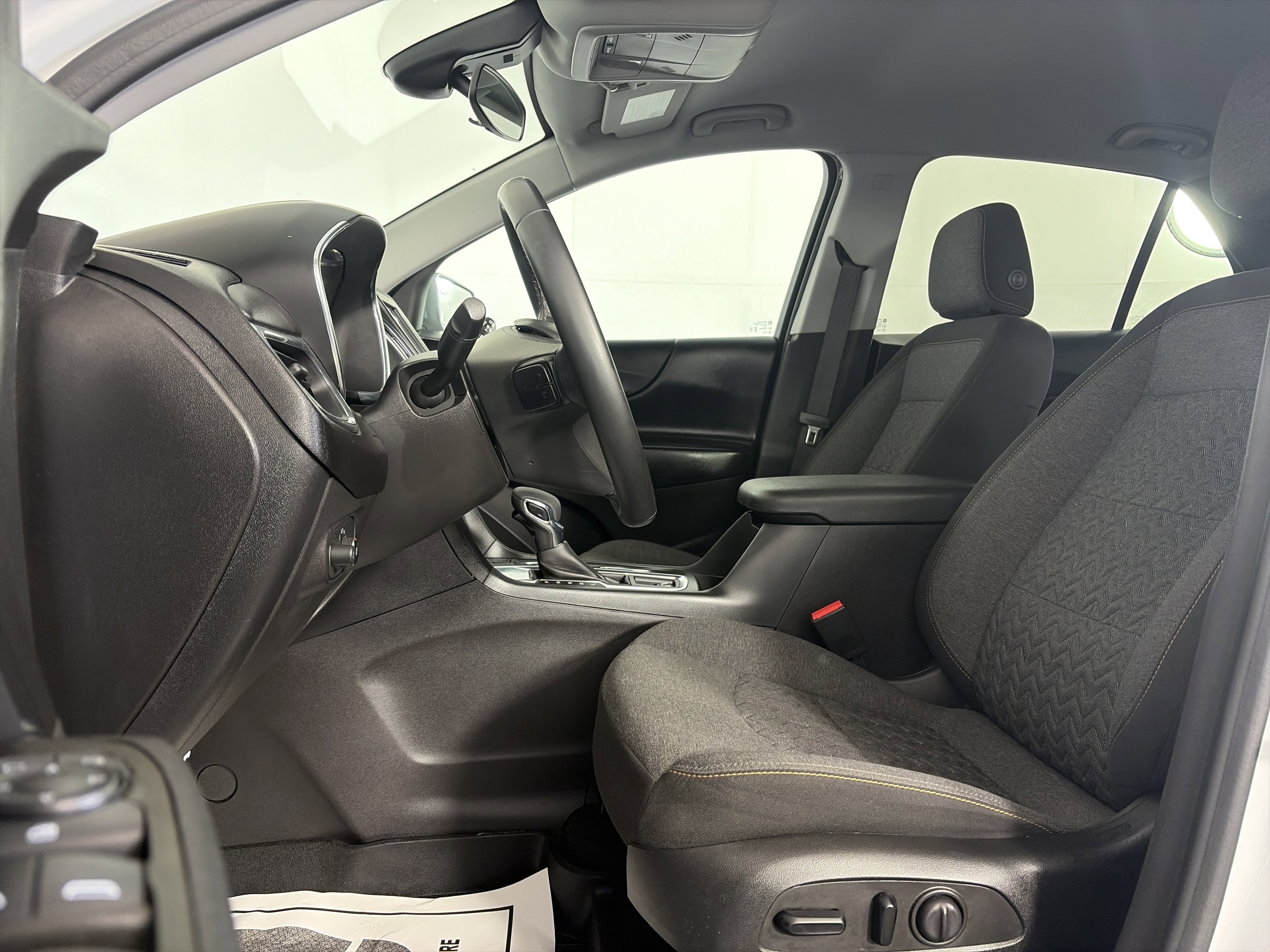 Used 2024 Chevrolet Equinox LT w/ LPO, Floor Liner Package image 6