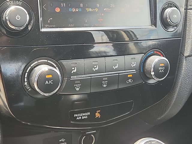 Used 2018 Nissan Rogue S AWD/4WD image 10