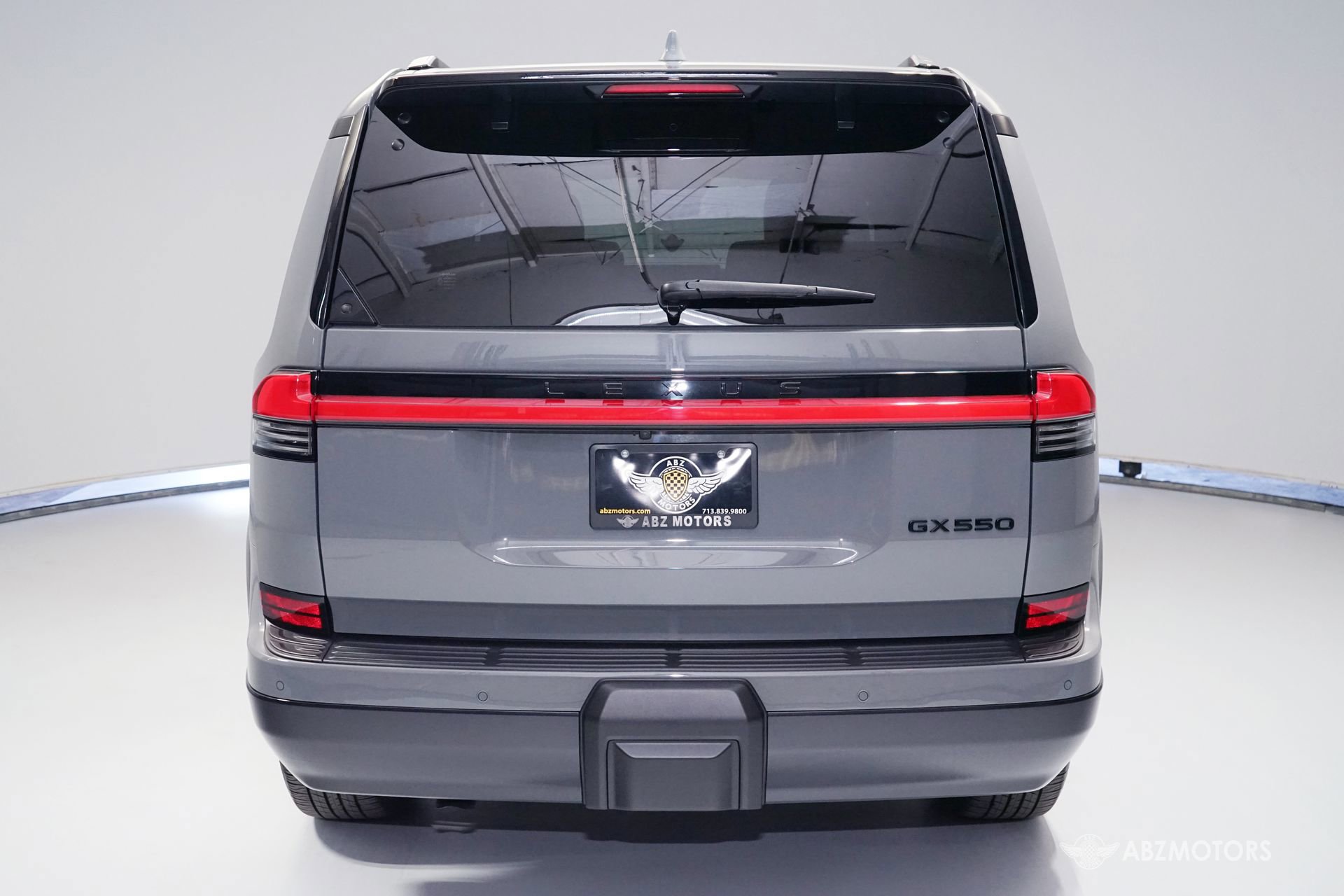 Used 2025 Lexus GX 550 w/ Cold Area Package image 8