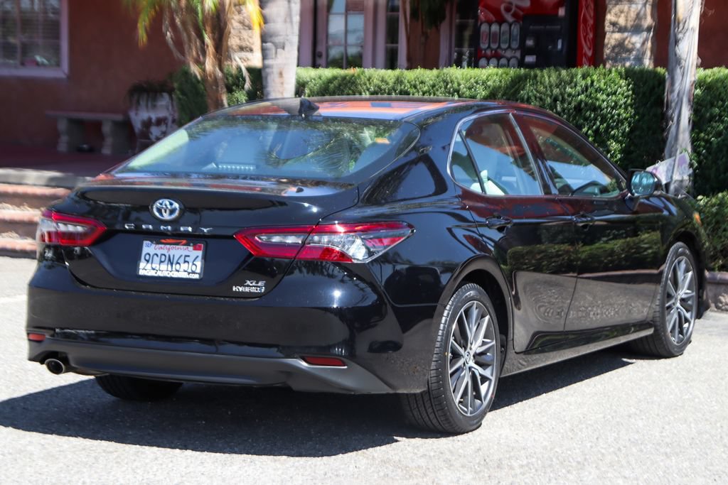 Used 2023 Toyota Camry XLE FWD image 11