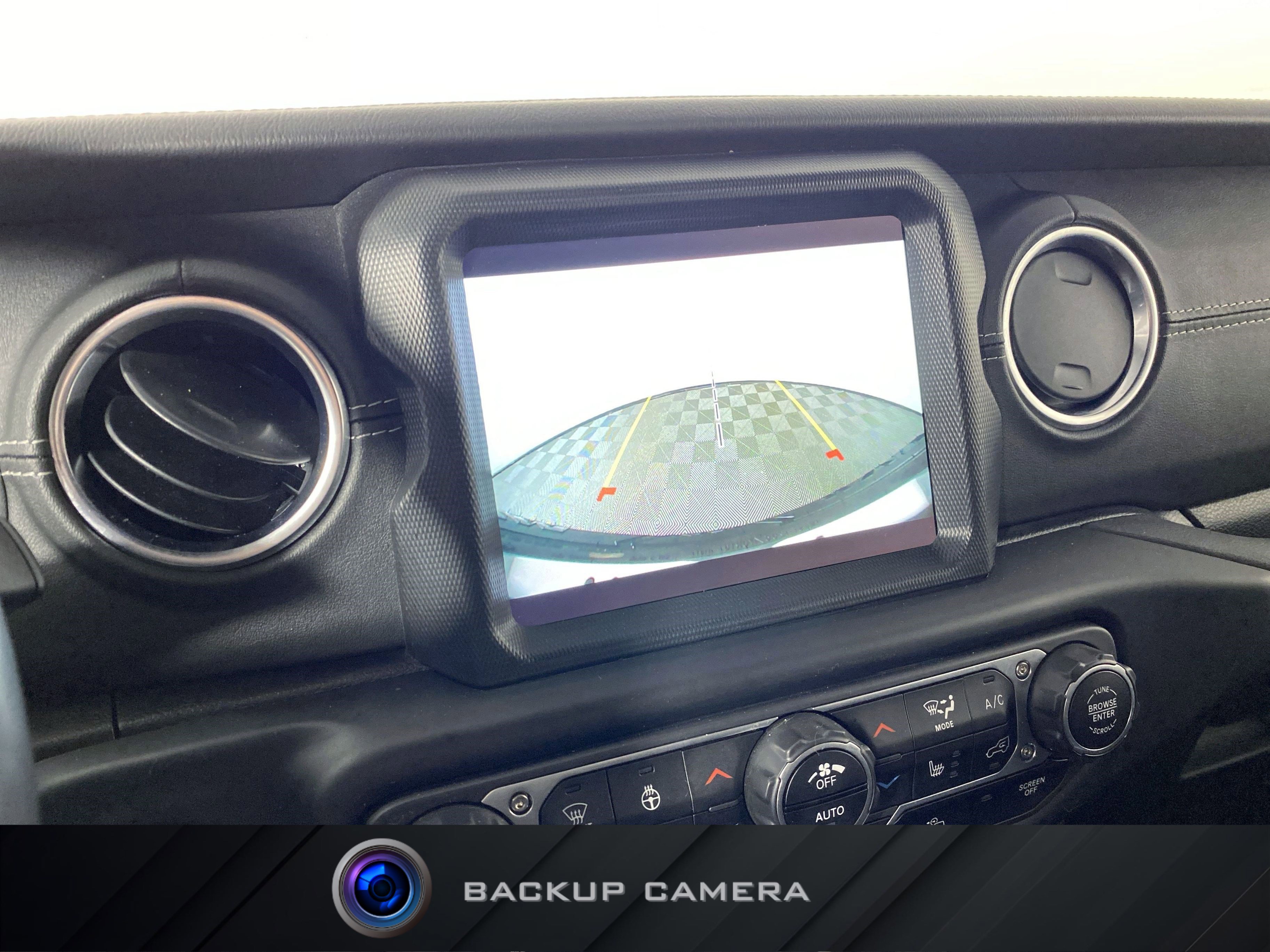 Used 2022 Jeep Wrangler Unlimited Sahara w/ Cold Weather Group image 5