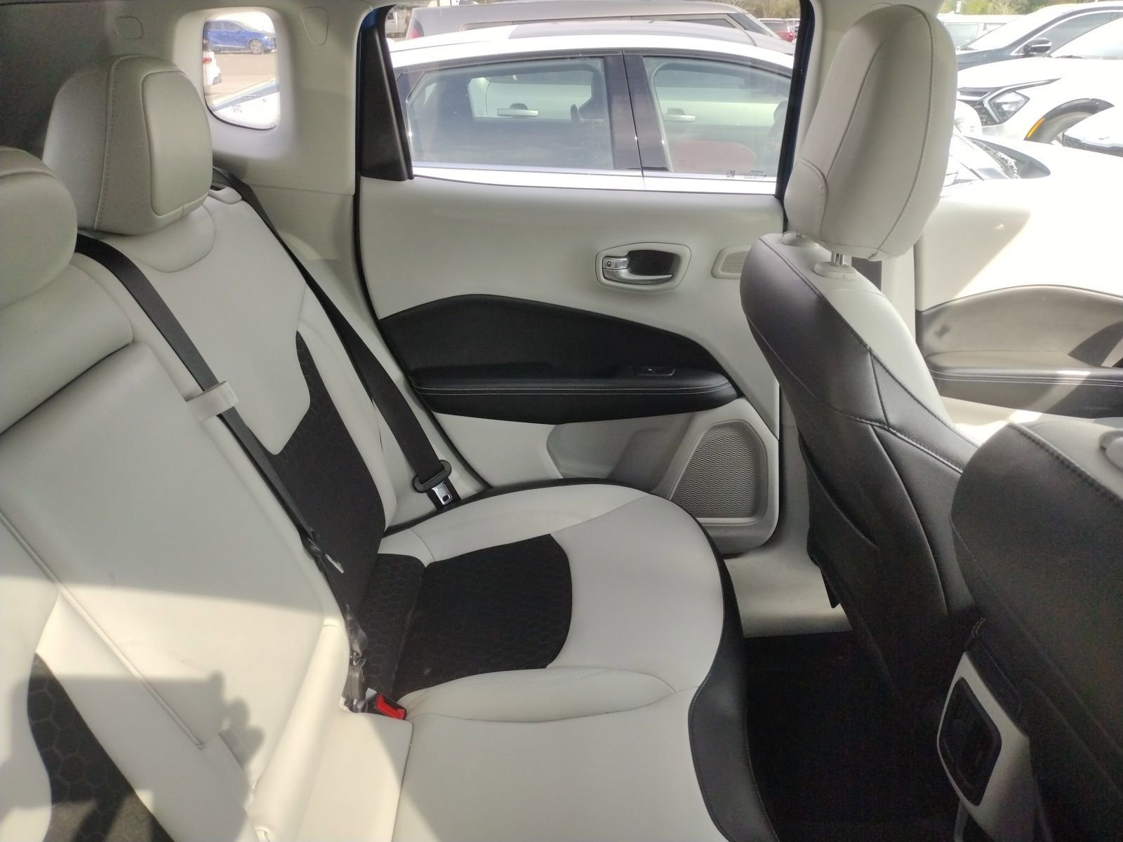 Used 2021 Jeep Compass Latitude w/ Sun and Sound Group image 4