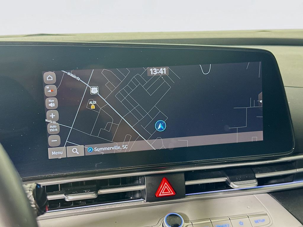 Used 2023 Hyundai Elantra Limited FWD image 27
