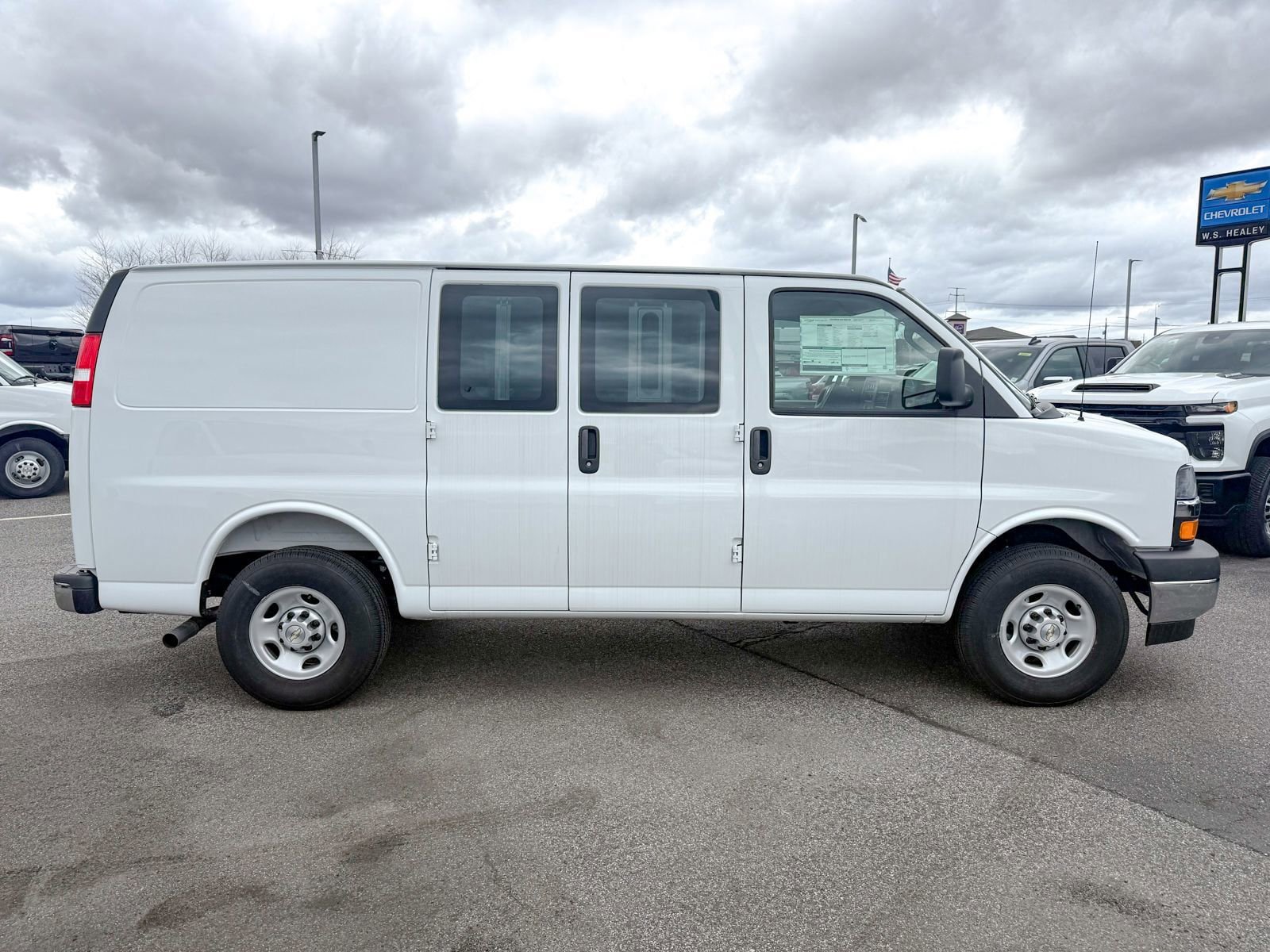 New 2025 Chevrolet Express 2500 w/ Driver Convenience Package RWD image 12