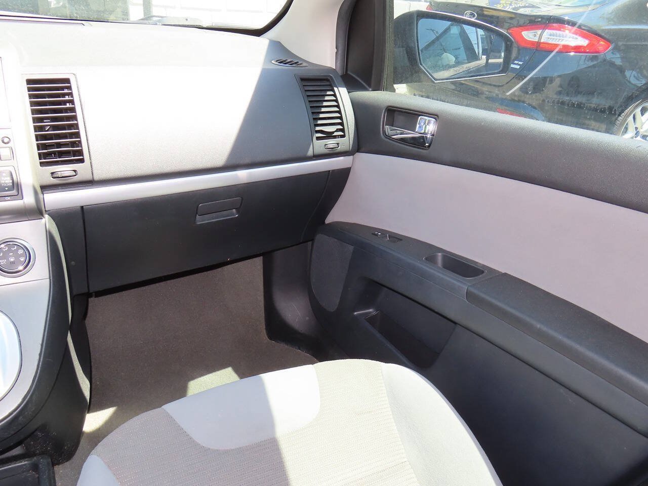 Used 2011 Nissan Sentra 2.0 SR w/ Convenience Pkg FWD image 12