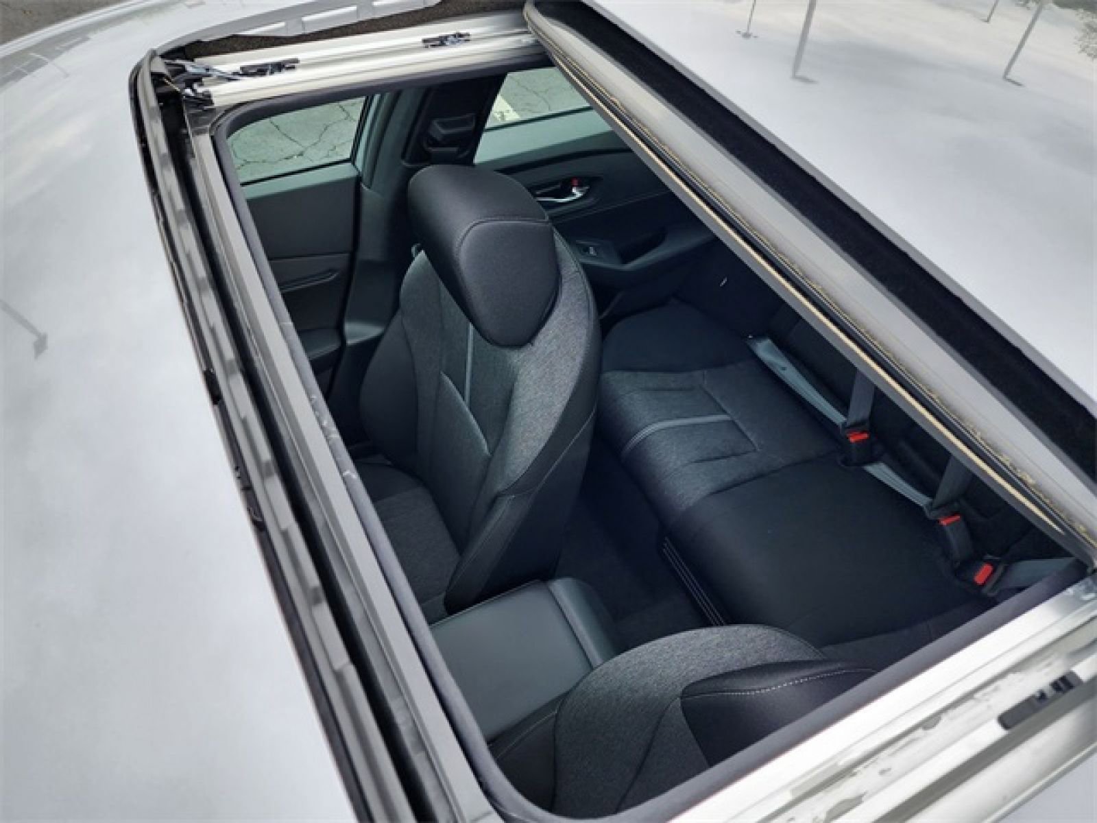 Used 2023 Honda Accord Sport image 6