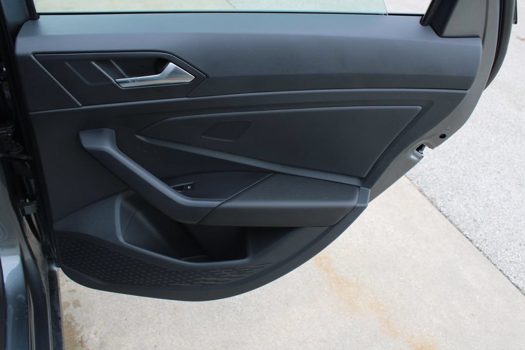 Certified 2024 Volkswagen Jetta Sport FWD image 21
