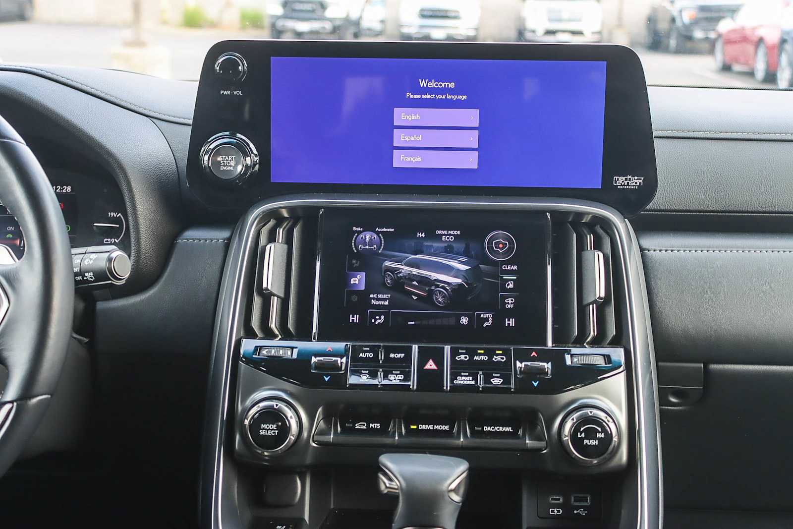 Used 2023 Lexus LX 600 4WD w/ Ultra Luxury Package image 12