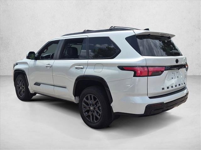 Used 2026 Toyota Sequoia Platinum AWD/4WD image 7
