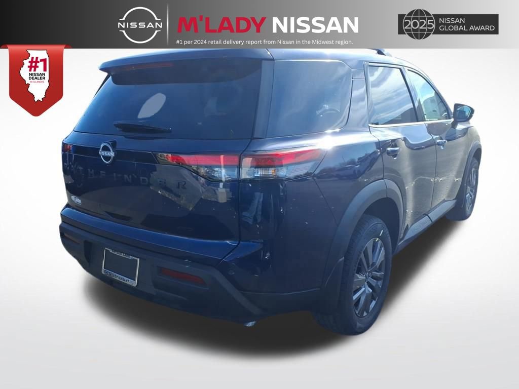 New 2025 Nissan Pathfinder SV image 7