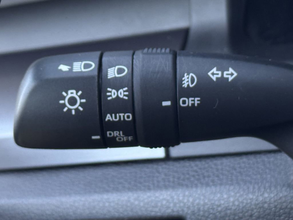 Used 2025 Toyota Tacoma SR5 RWD image 21