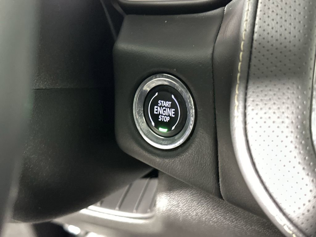 Used 2023 GMC Yukon SLT w/ SLT Premium Package image 20