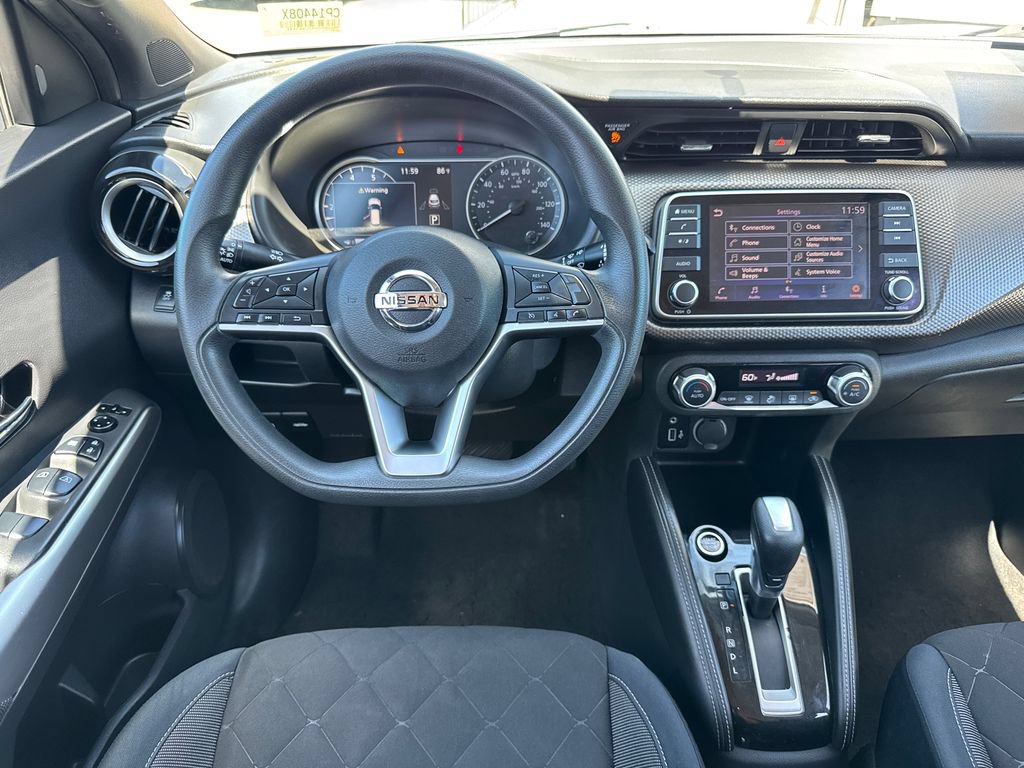Used 2018 Nissan Kicks SV FWD image 20