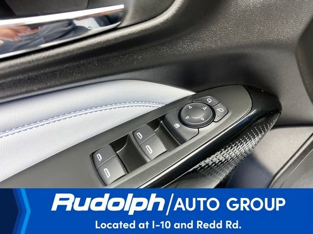 Used 2025 Chevrolet Trax LT image 11