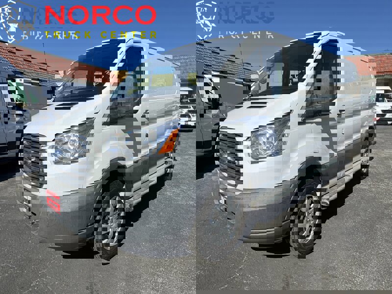 Used 2018 Ford Transit 250 250 T250 Low Roof Cargo w/ Exterior Upgrade Package image 6