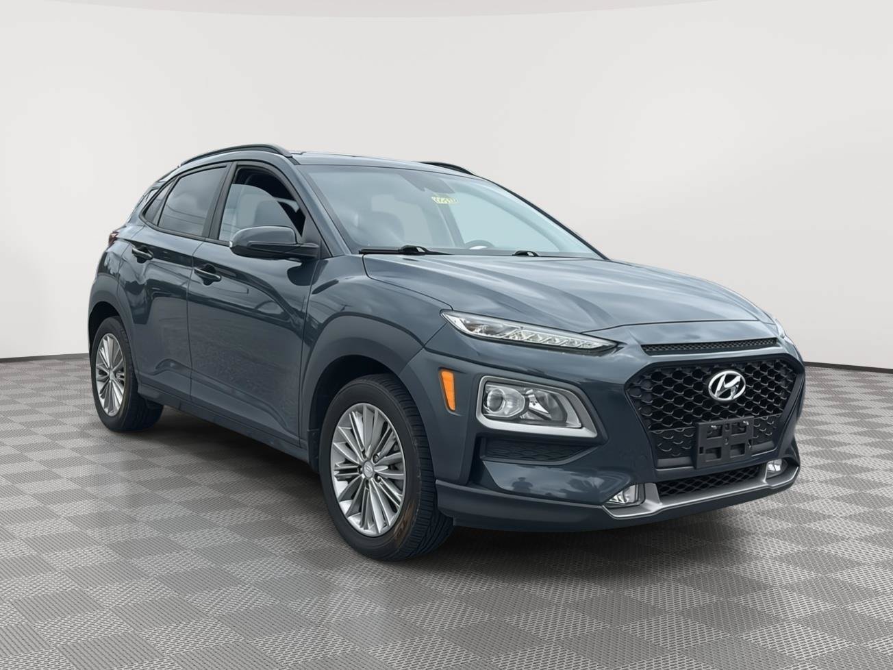 Used 2019 Hyundai Kona SEL w/ SEL Tech Package 02 AWD/4WD image 2
