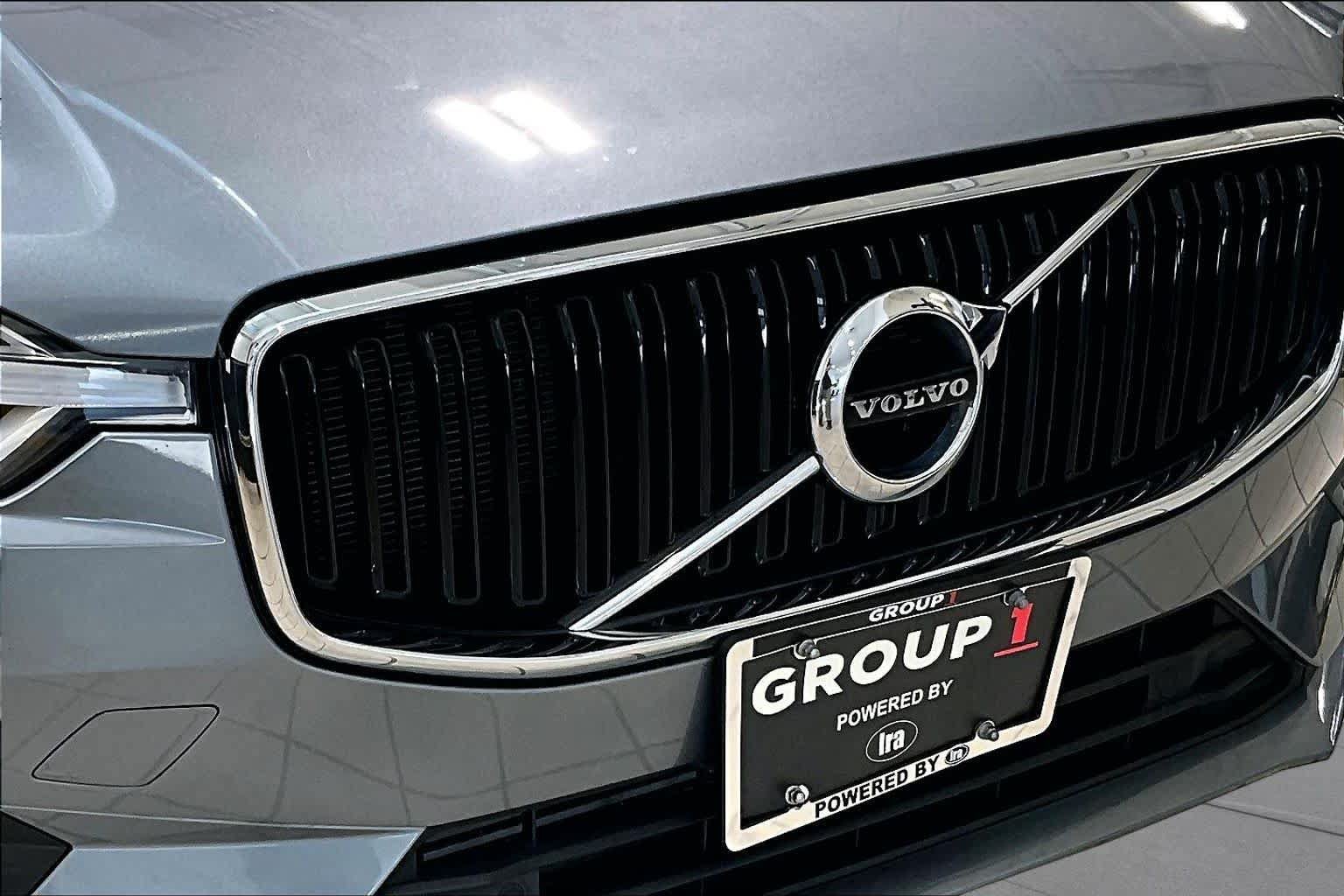 Used 2019 Volvo XC60 T5 Momentum w/ Multimedia Package AWD/4WD image 29