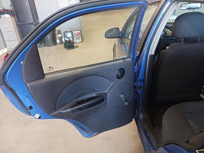 Used 2006 Chevrolet Aveo LS FWD image 25