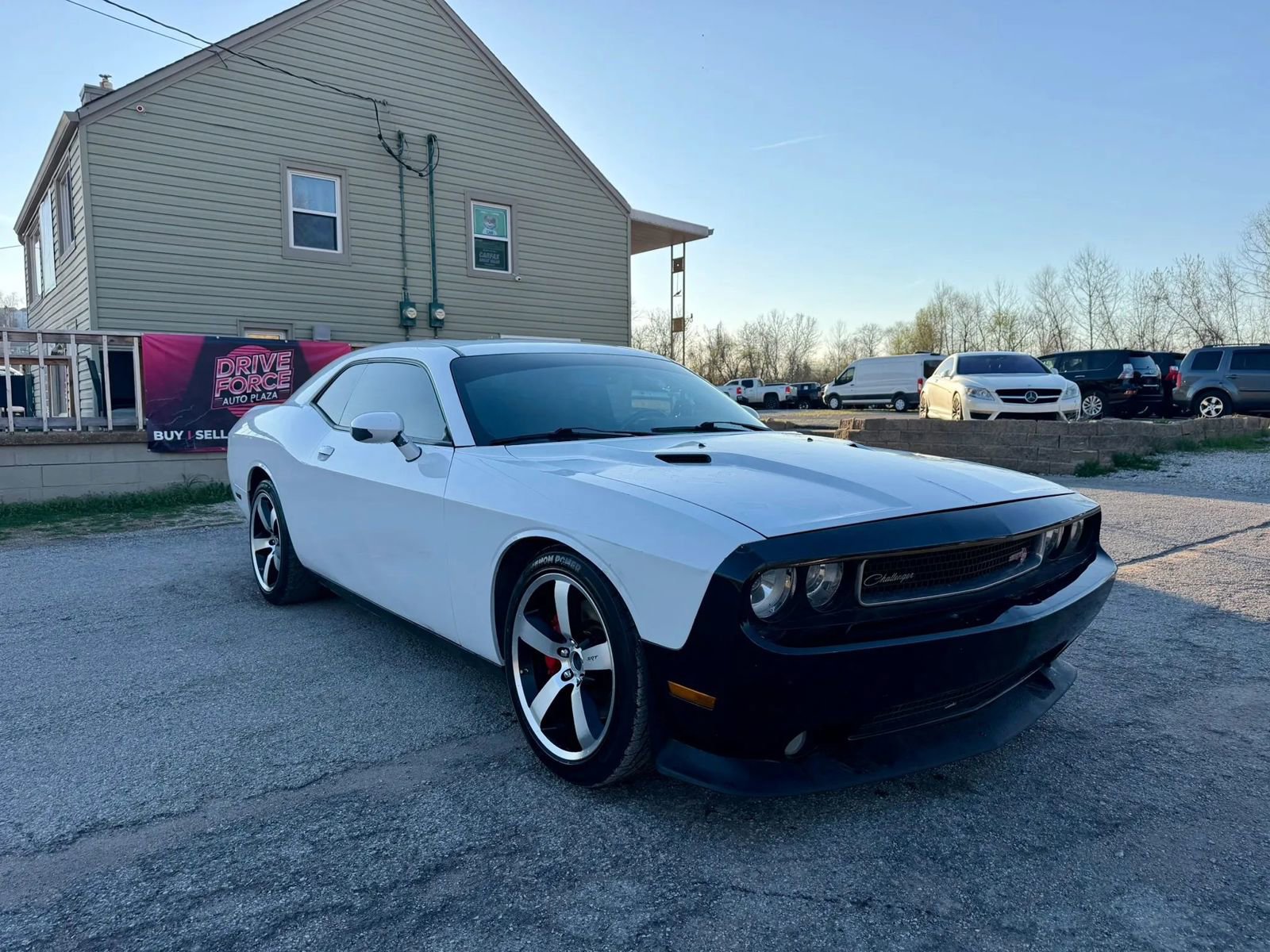 Used 2013 Dodge Challenger SRT8 w/ Harman Kardon Audio Group image 3