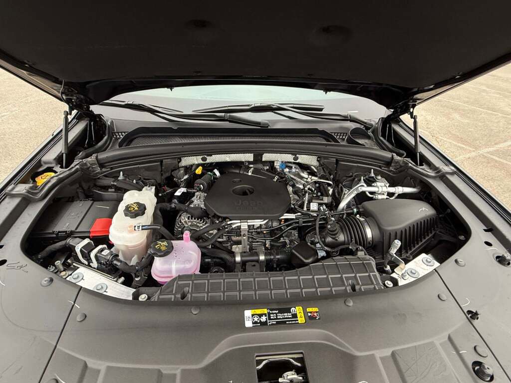 New 2026 Jeep Grand Cherokee Altitude image 20