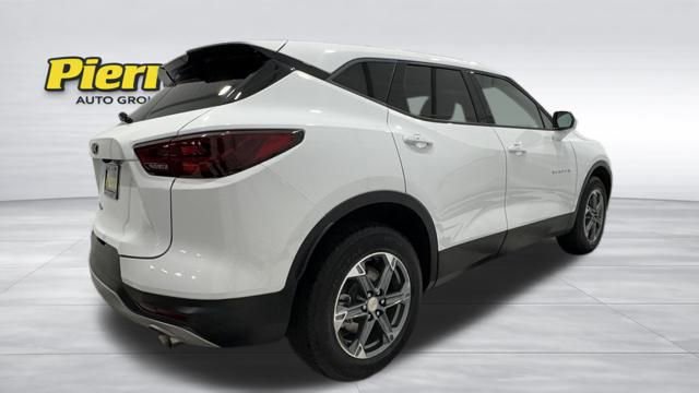 Used 2025 Chevrolet Blazer LT image 5