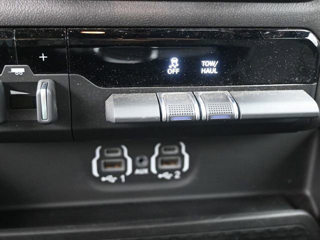 Used 2021 RAM 1500 Big Horn image 14