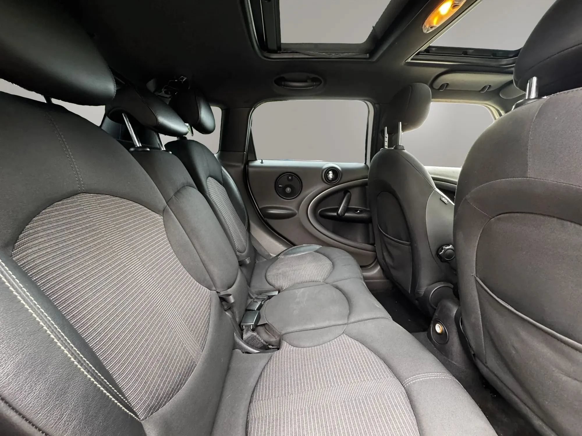 Used 2012 MINI Cooper Countryman S FWD image 16
