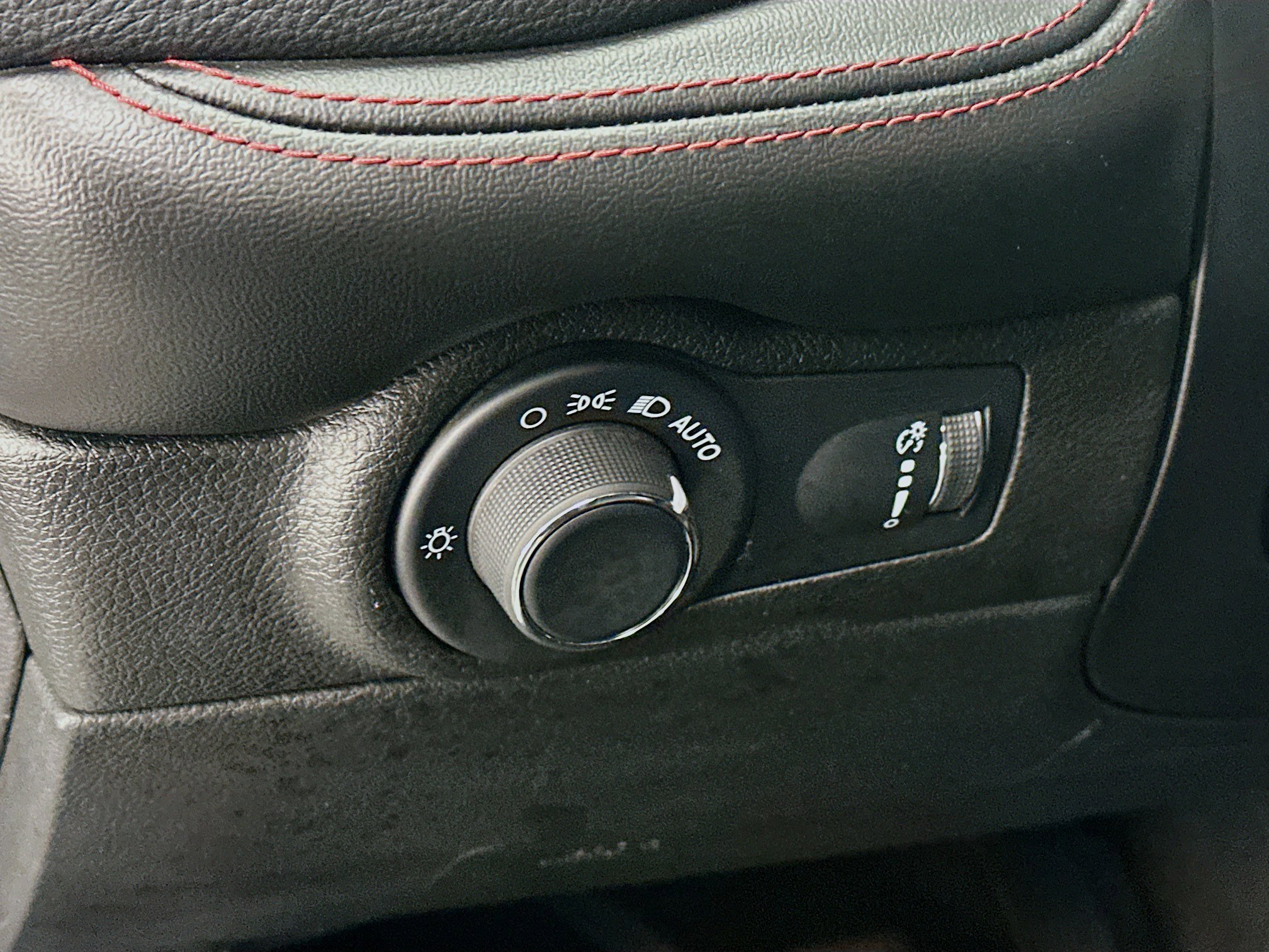 Used 2024 Dodge Durango GT image 17