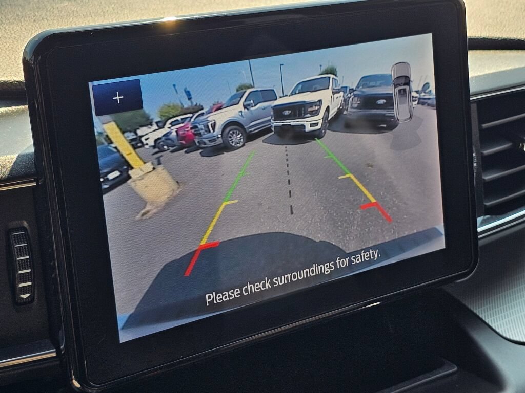 Used 2020 Ford Explorer XLT w/ Equipment Group 202A AWD/4WD image 31