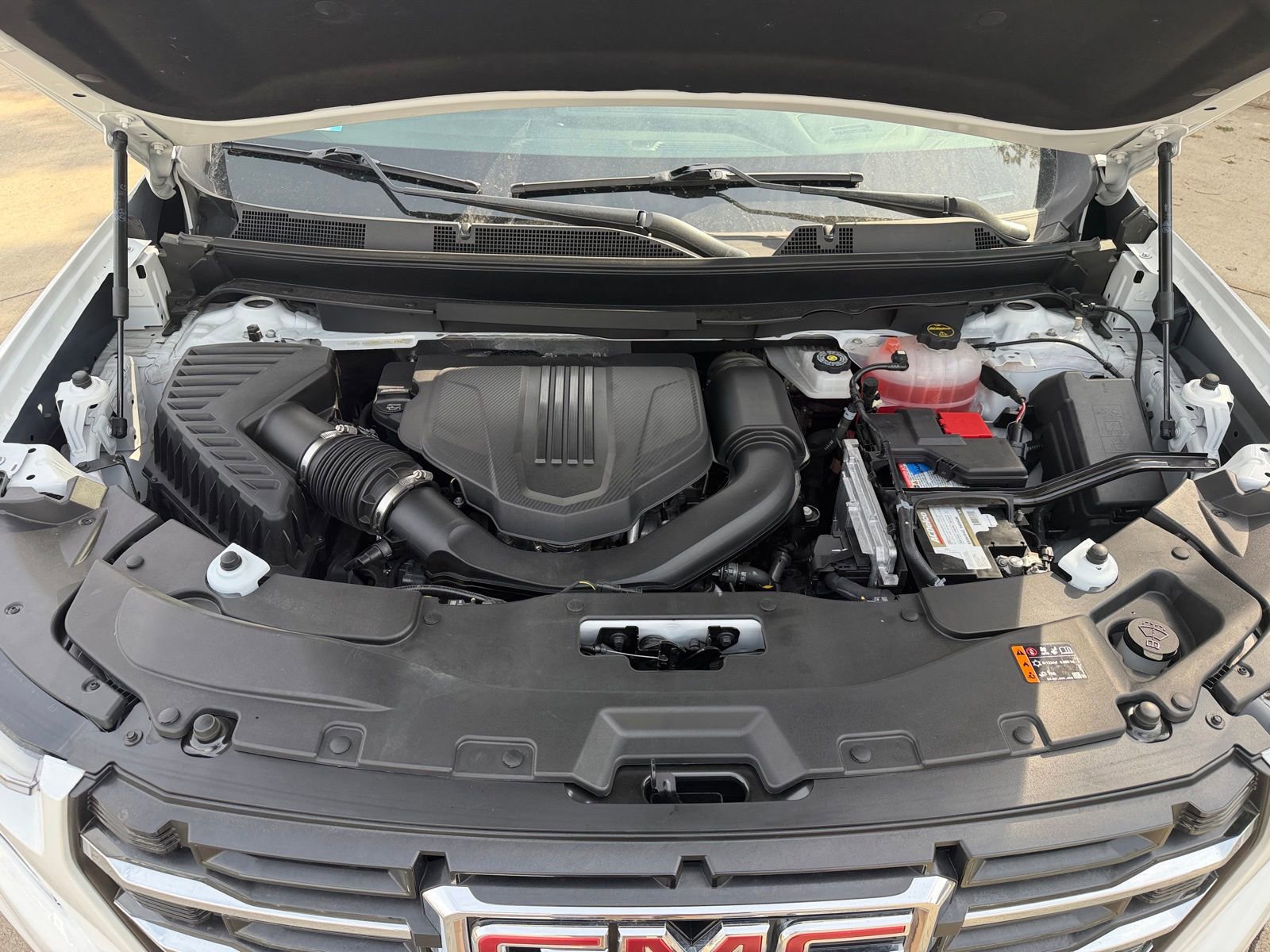 Used 2025 GMC Acadia Elevation AWD/4WD image 36