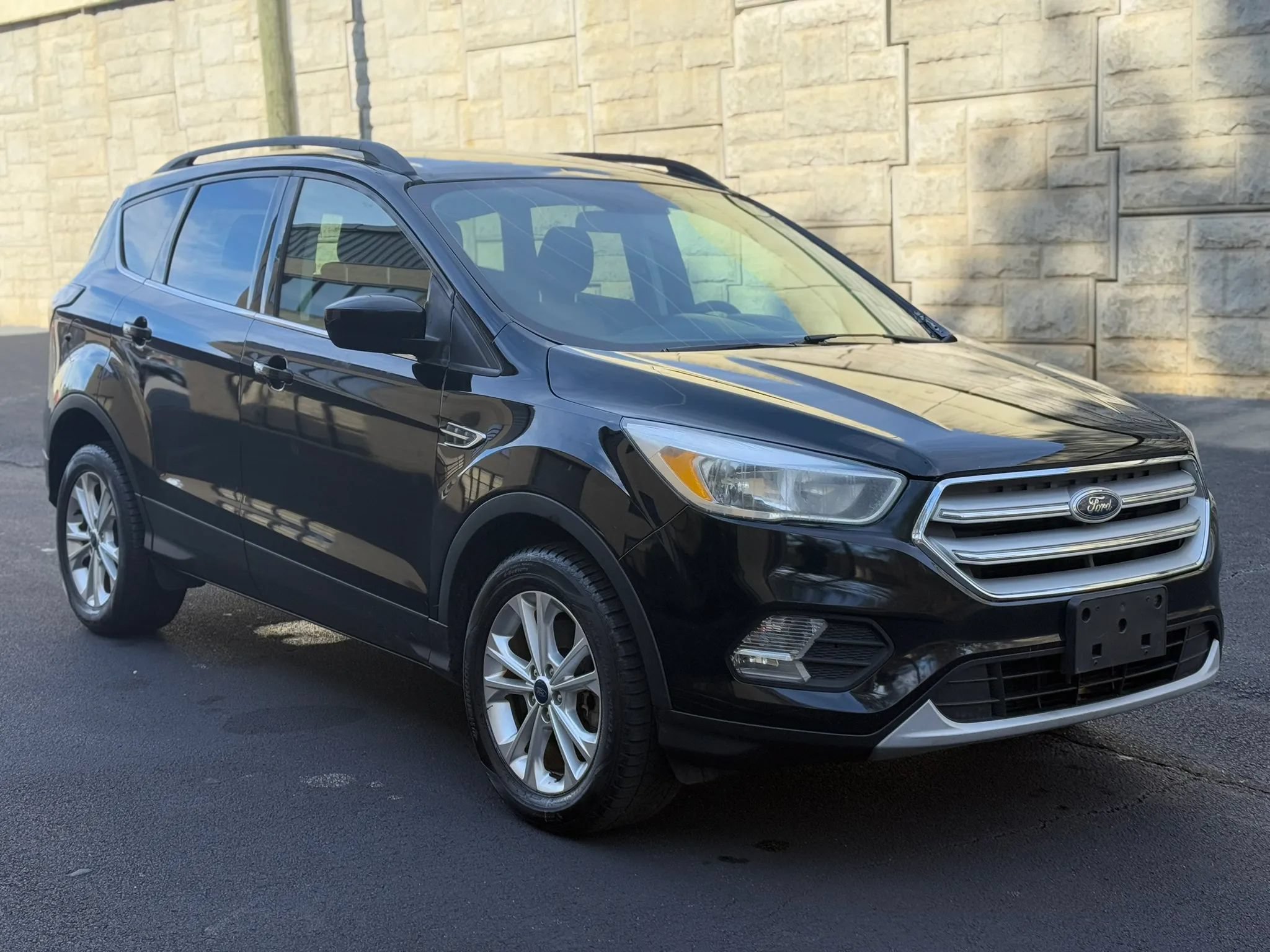 Used 2018 Ford Escape SE AWD/4WD image 8