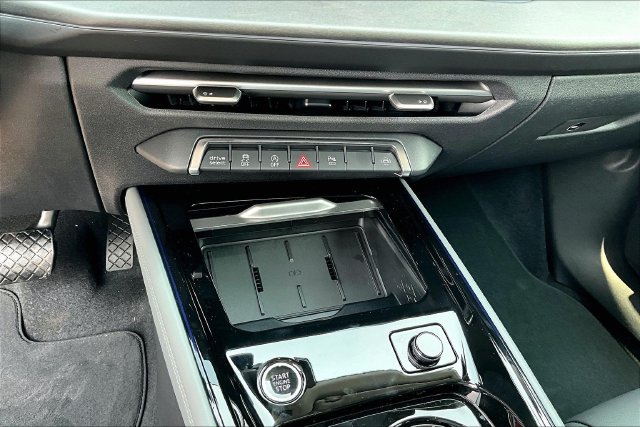 New 2026 Audi Q3 quattro 2.0T AWD/4WD image 26