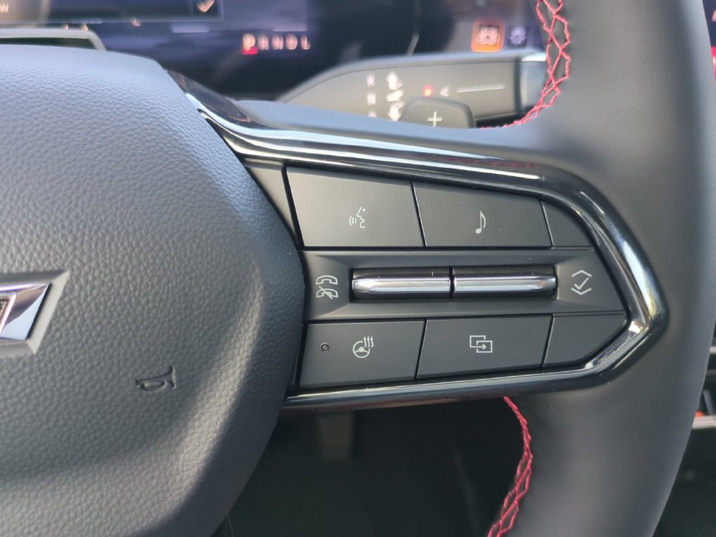 New 2027 Chevrolet Traverse RS AWD/4WD image 26