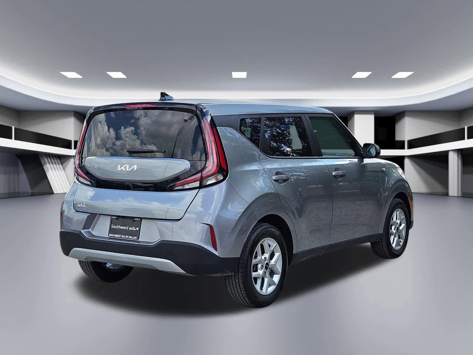Certified 2025 Kia Soul LX FWD image 5